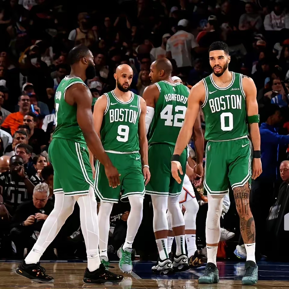 星空-塔图姆焦点对战，字母哥与80激战拜仁分钟，出色发挥胜负难料！再创辉煌时刻的简单介绍-星空