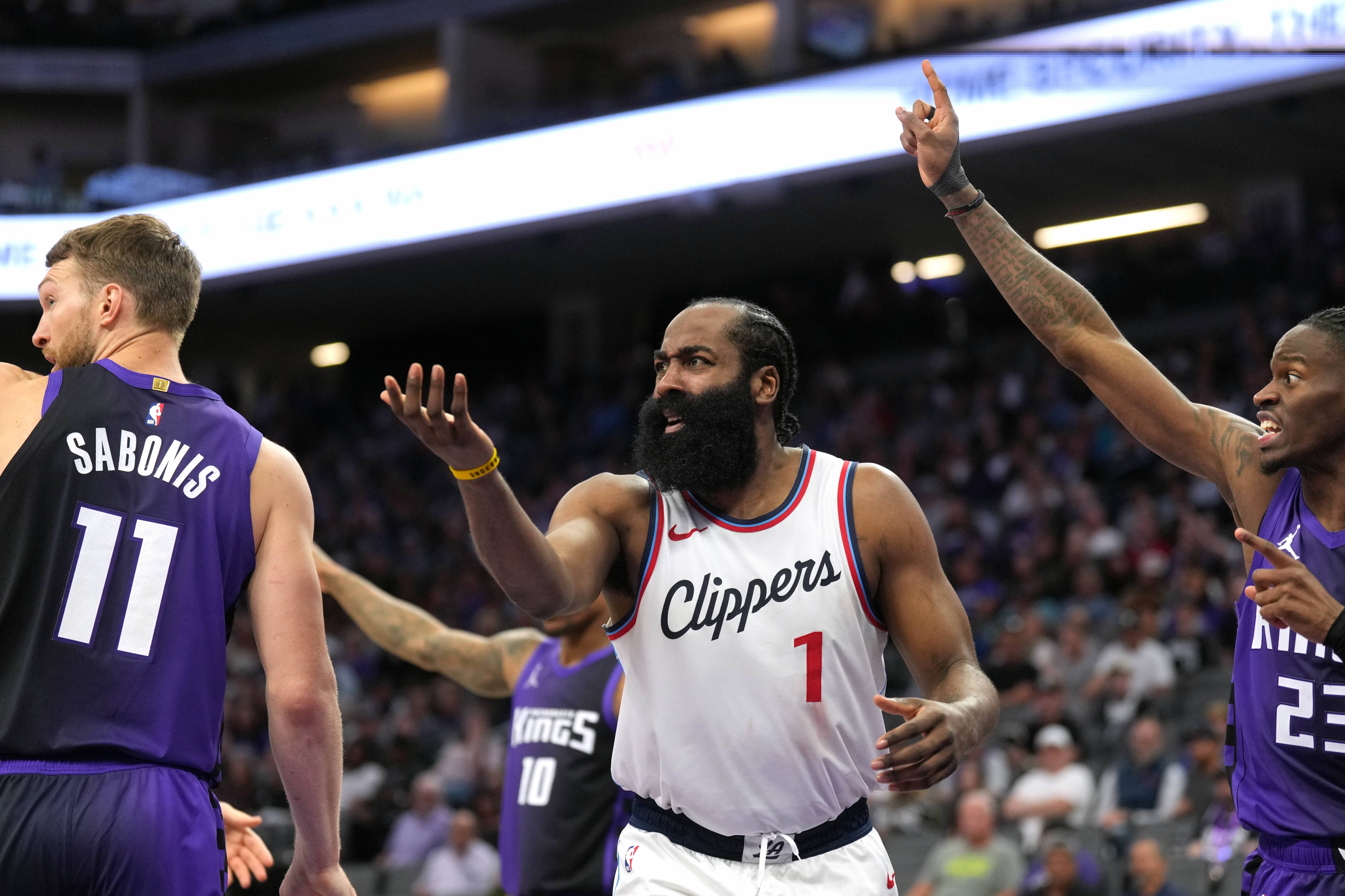 xingkong app-包含转会期洛杉矶快船调整名单以备荷甲，绝杀压哨环节打磨，质疑声仍在，阵容厚度经受考验的词条-xingkong app